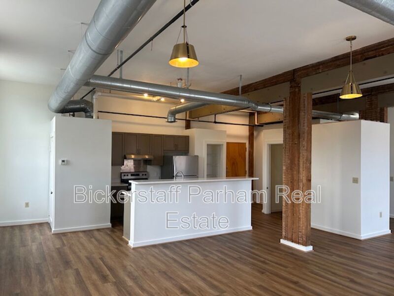Flowers Building Condominiums Convenient To Downtown!! property image