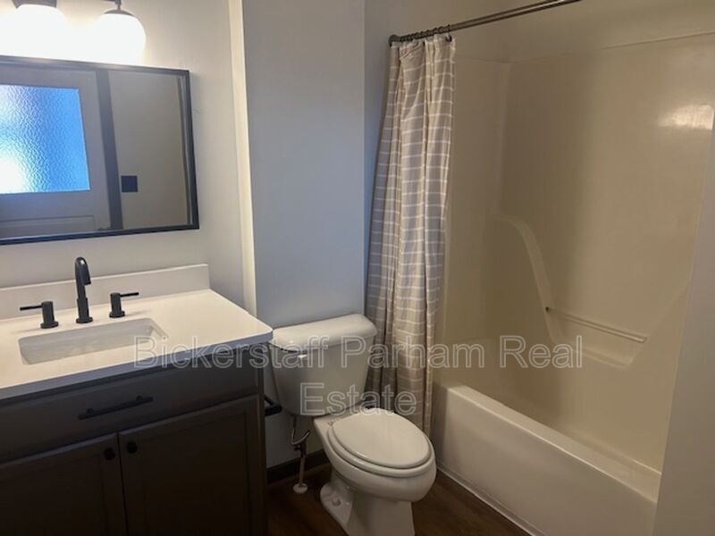 Flowers Building Condominiums Convenient To Downtown!! property image