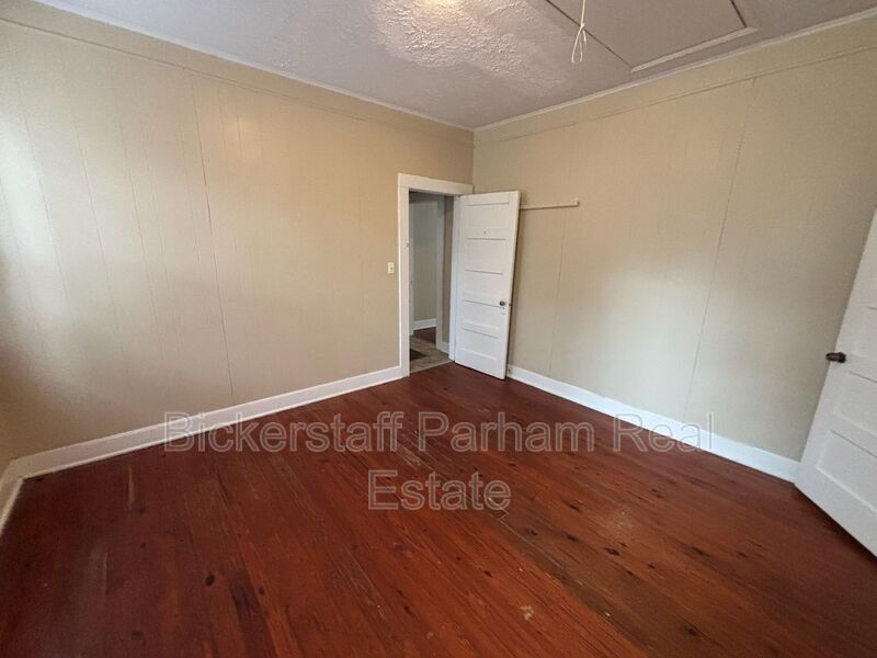 Located On Forrest Road!! property image