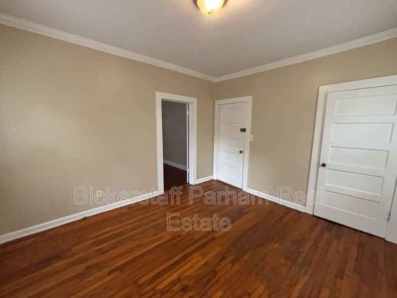 Located On Forrest Road!! property image
