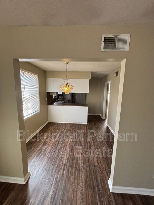 Located on St Mary's Road! property image