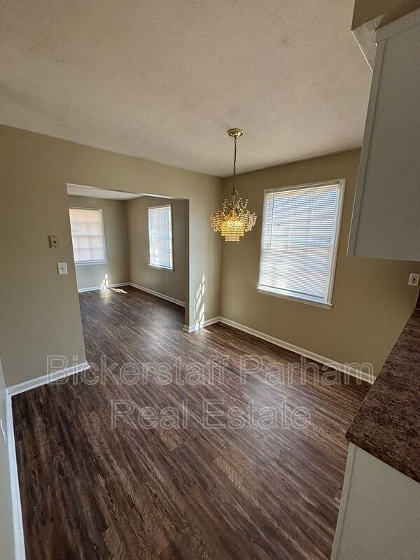 Located on St Mary's Road! property image