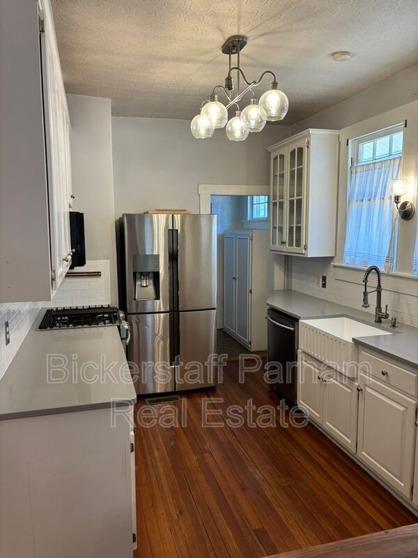 Lakebottom Area! Hardwood Floors Throughout! property image