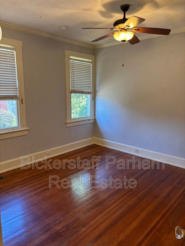Lakebottom Area! Hardwood Floors Throughout! property image
