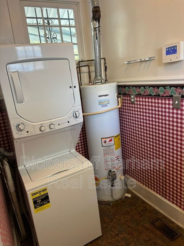 Lakebottom Area! Hardwood Floors Throughout! property image