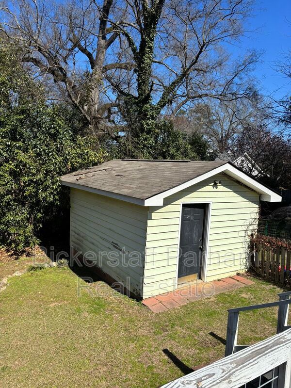 Lakebottom Area! Hardwood Floors Throughout! property image