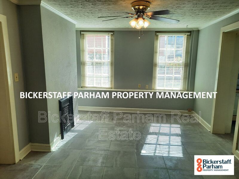 1 Bedroom 1 Bath Located In The Lakebottom Area!! property image