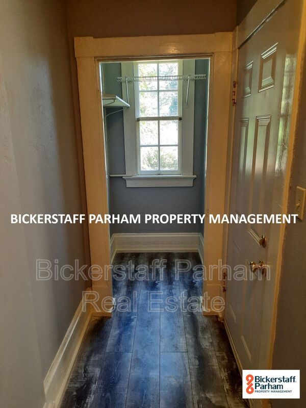 1 Bedroom 1 Bath Located In The Lakebottom Area!! property image