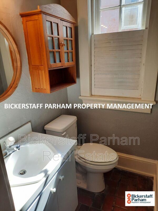 1 Bedroom 1 Bath Located In The Lakebottom Area!! property image