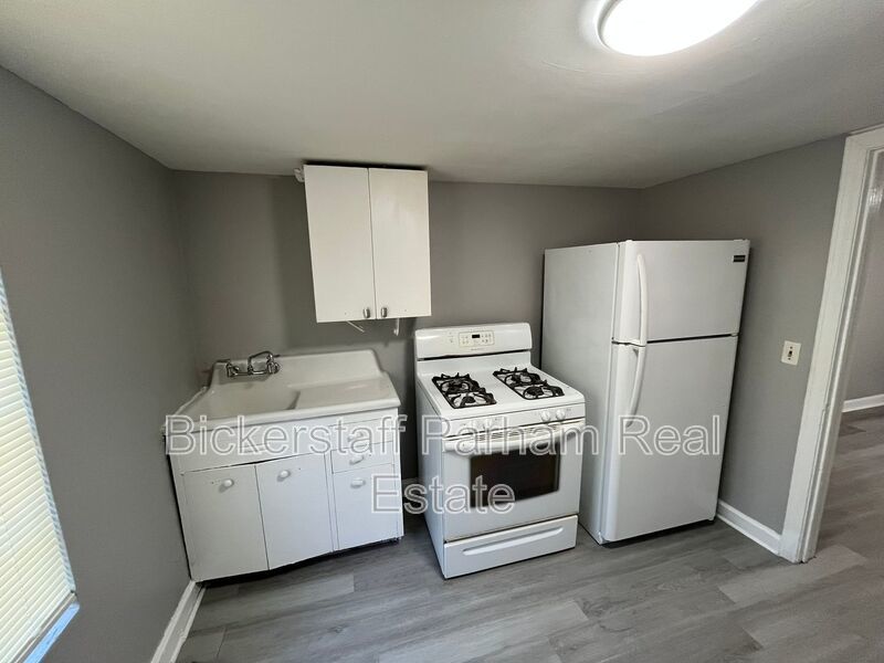 Located Off of Warm Springs Road! Newly Renovated Unit. property image