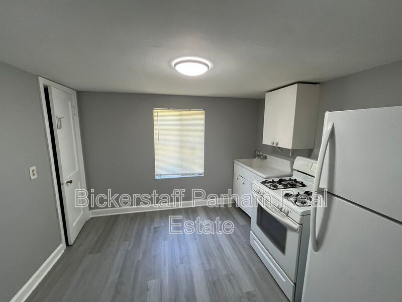 Located Off of Warm Springs Road! Newly Renovated Unit. property image