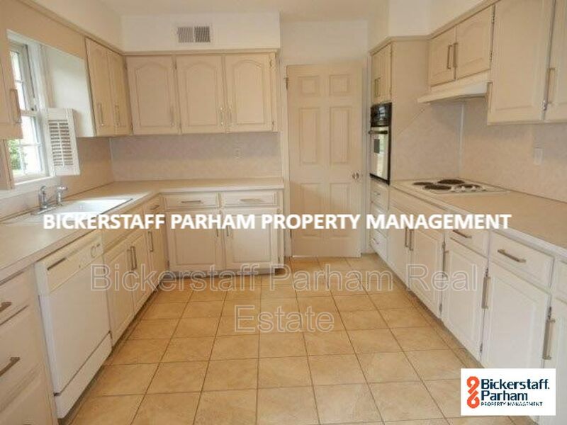 Luxury, Location, and Convenience. Near Heath Park!! property image