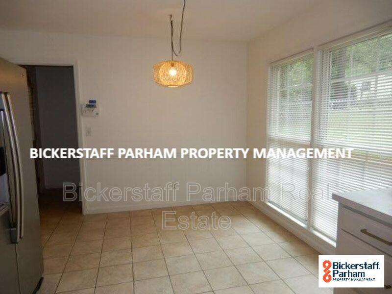 Luxury, Location, and Convenience. Near Heath Park!! property image