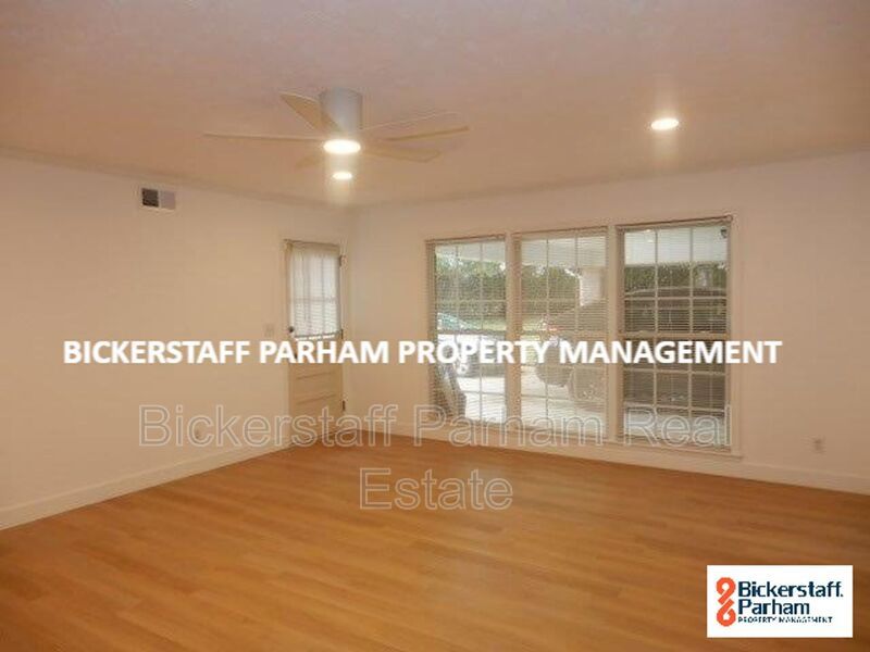 Luxury, Location, and Convenience. Near Heath Park!! property image