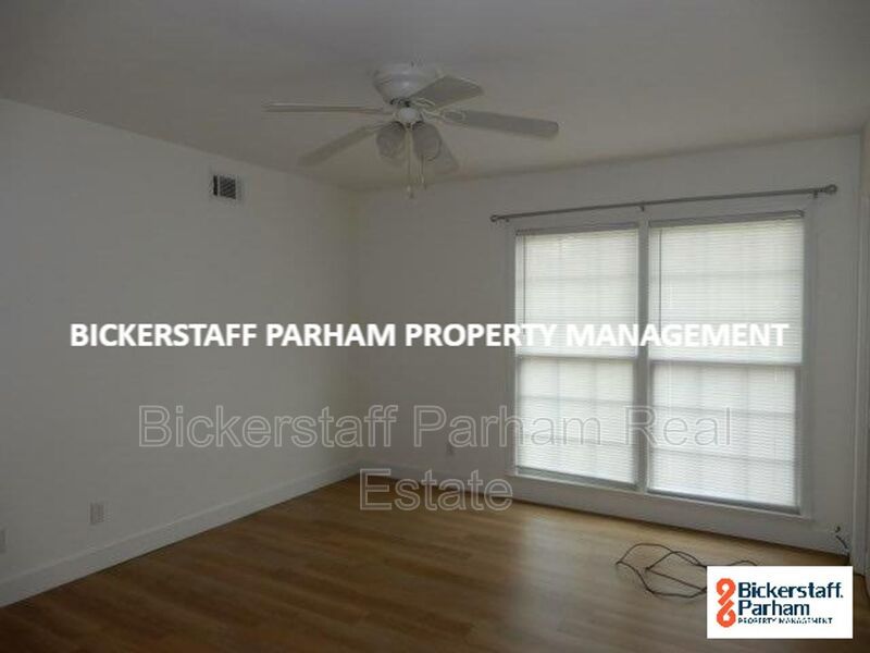 Luxury, Location, and Convenience. Near Heath Park!! property image