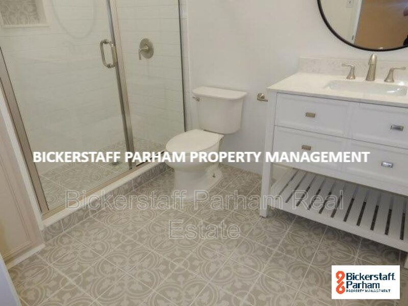 Luxury, Location, and Convenience. Near Heath Park!! property image