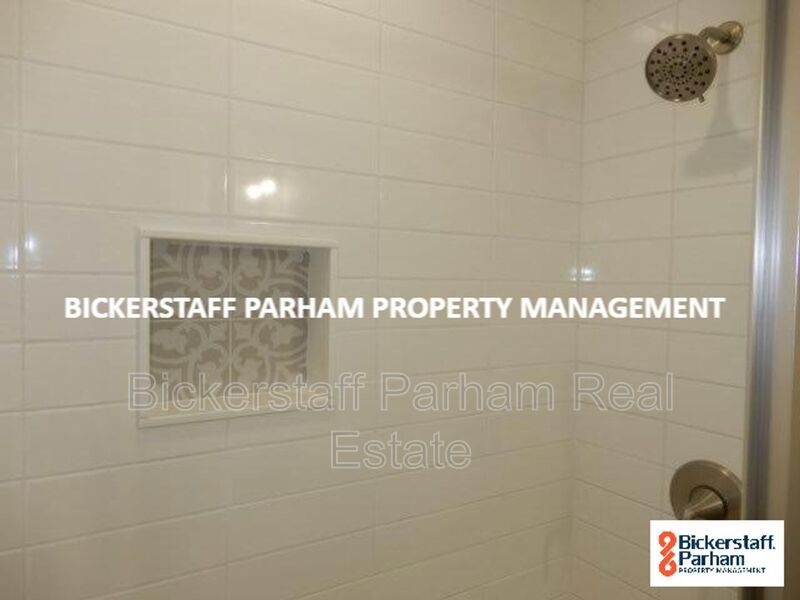 Luxury, Location, and Convenience. Near Heath Park!! property image
