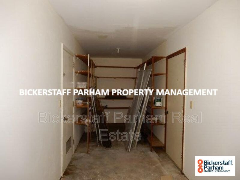 Luxury, Location, and Convenience. Near Heath Park!! property image