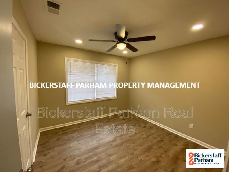 Right Around the Corner, Near Everywhere You Want to Be. property image