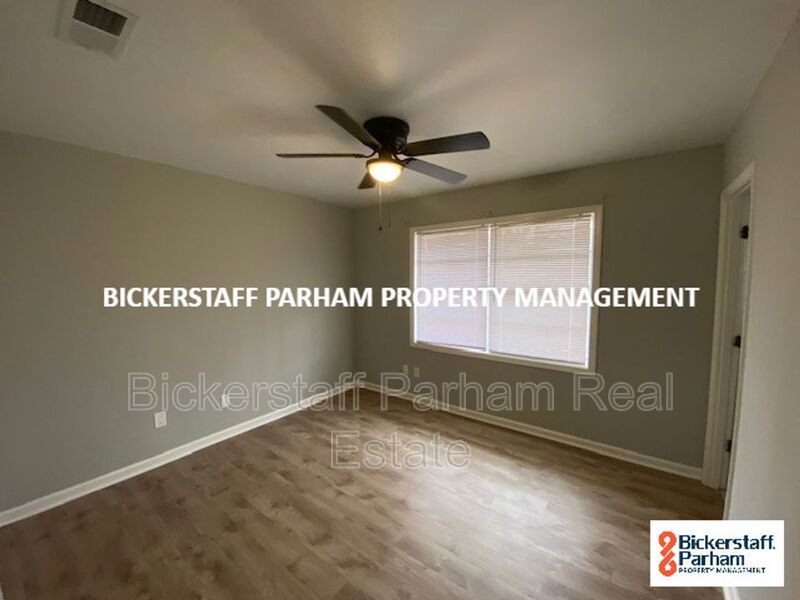 Right Around the Corner, Near Everywhere You Want to Be. property image