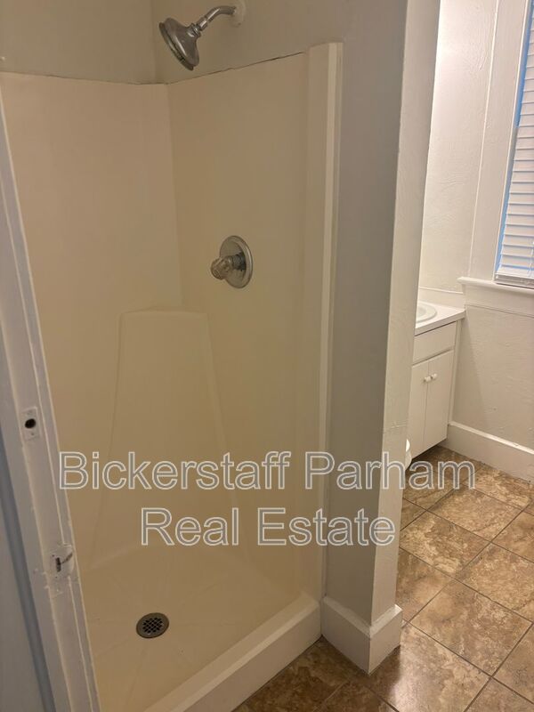 1821 17th Ave Unit A property image