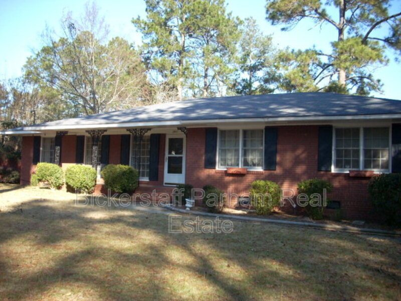 Located Off Macon Road! property image