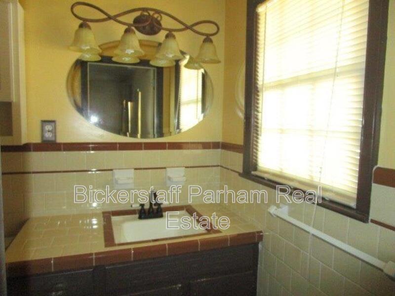 Located Off Macon Road! property image