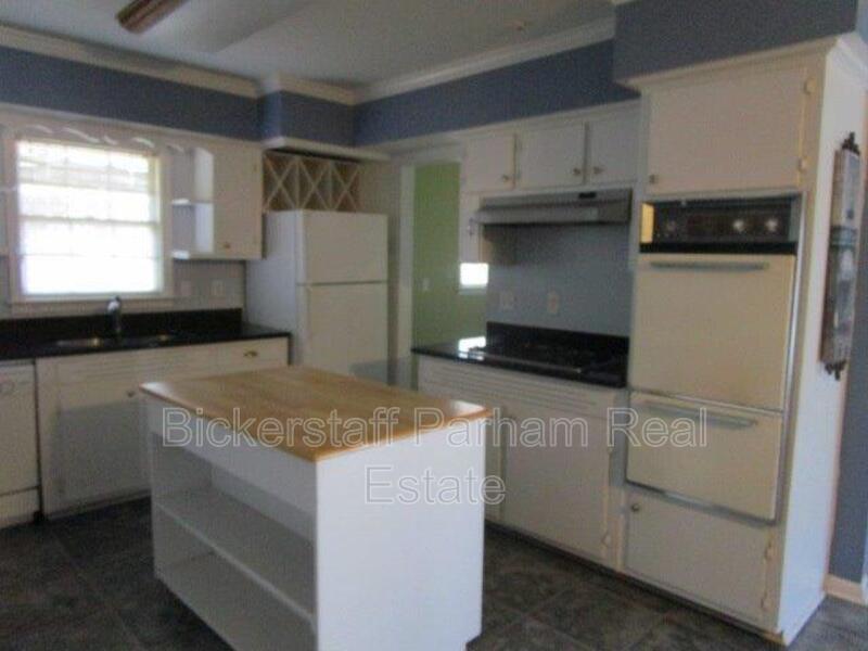 Located Off Macon Road! property image