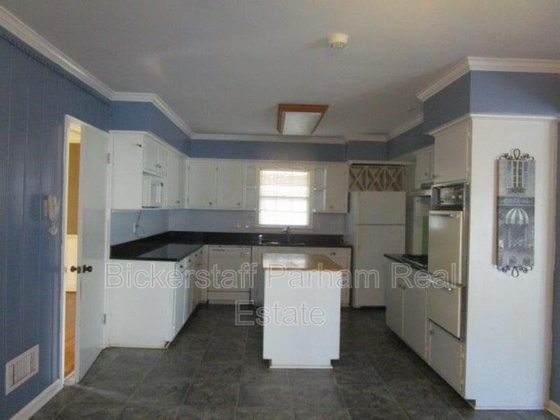 Located Off Macon Road! property image