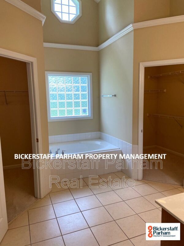 Located In the Midland Area !! property image