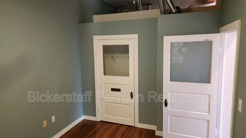 Charming Unit in Uptown property image
