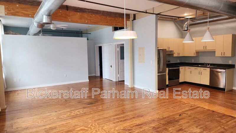 Charming Unit in Uptown property image