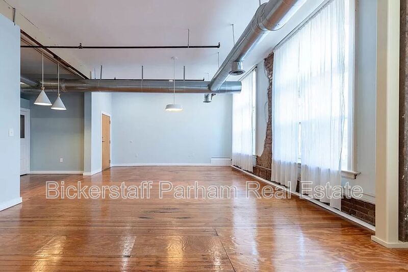 Charming Unit in Uptown property image