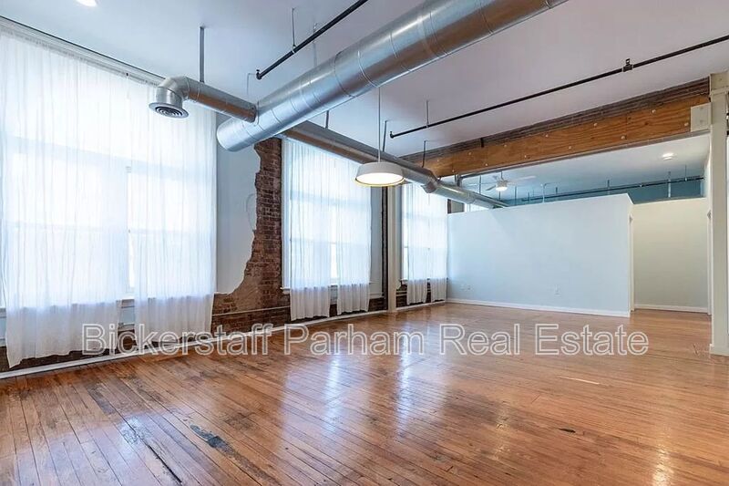 Charming Unit in Uptown property image
