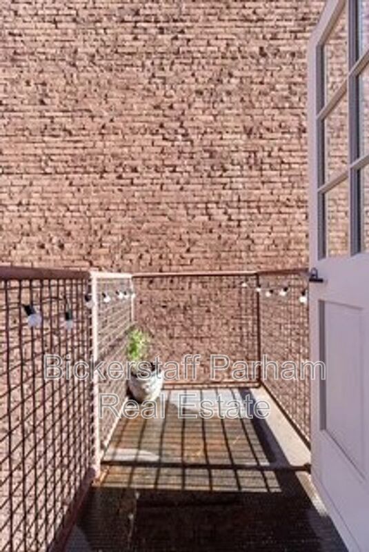 Charming Unit in Uptown property image