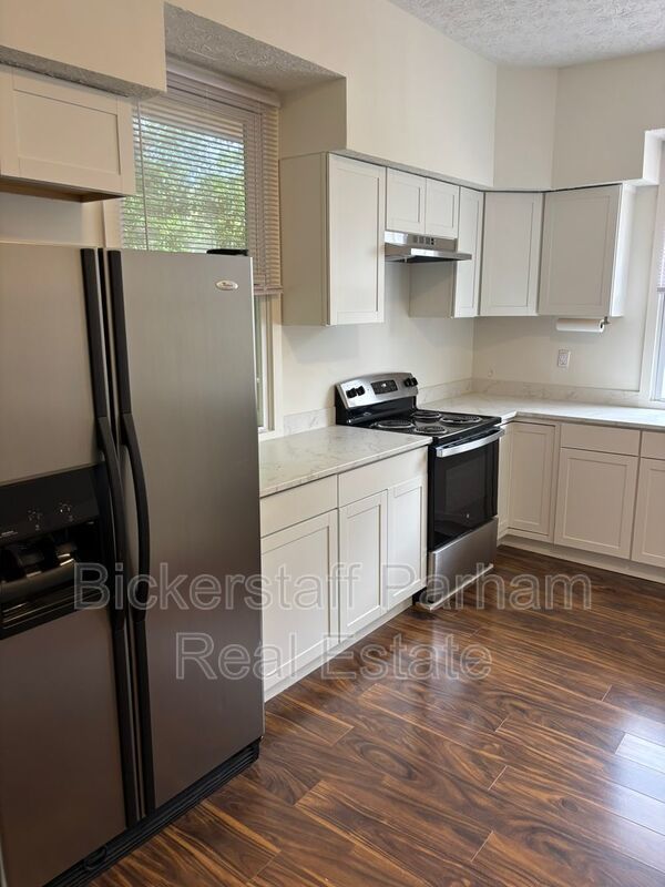 Home Near Uptown property image