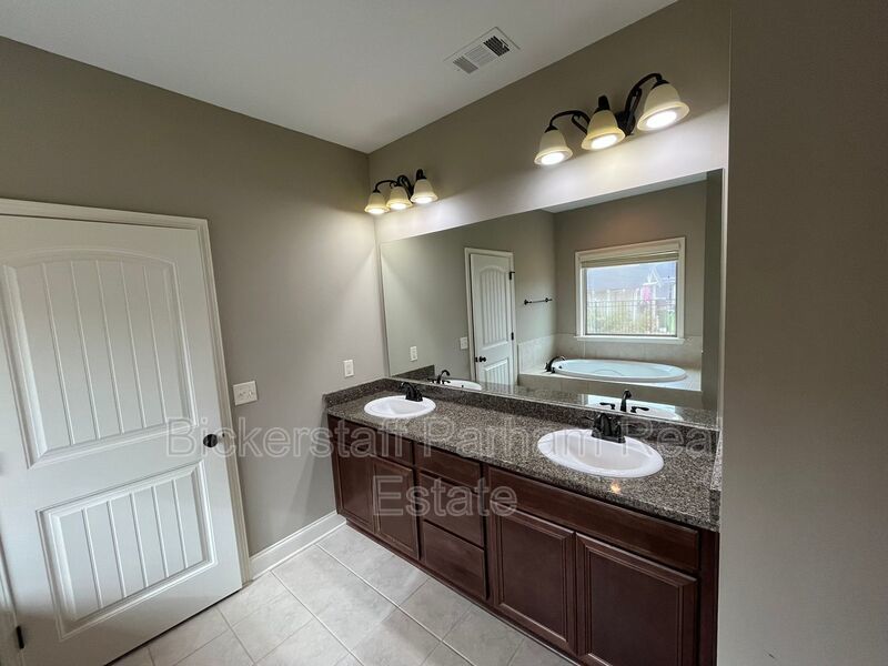 Located in Wrenwood Subdivision!! property image