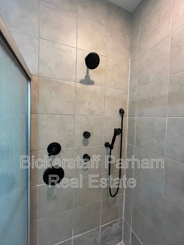 Located in Wrenwood Subdivision!! property image