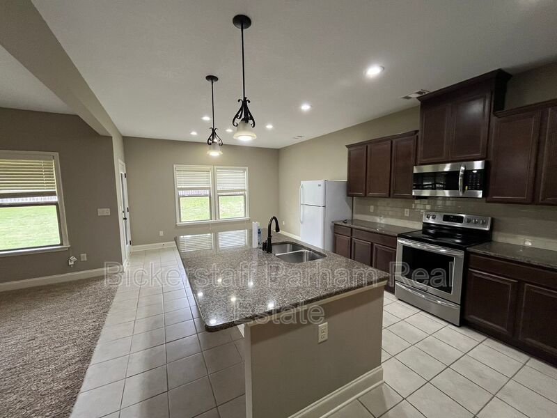 Located in Wrenwood Subdivision!! property image
