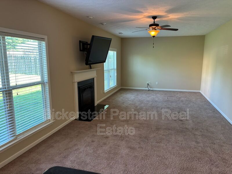 Gorgeous 4 Bedroom 2 1/2 Bath in Fortson Ga . property image