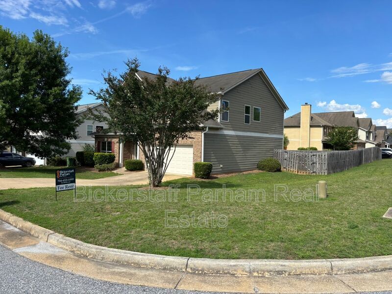 Gorgeous 4 Bedroom 2 1/2 Bath in Fortson Ga . property image