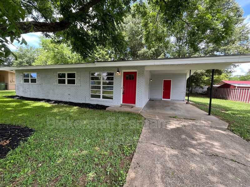 New On the Market! 5 Mins From Base property image
