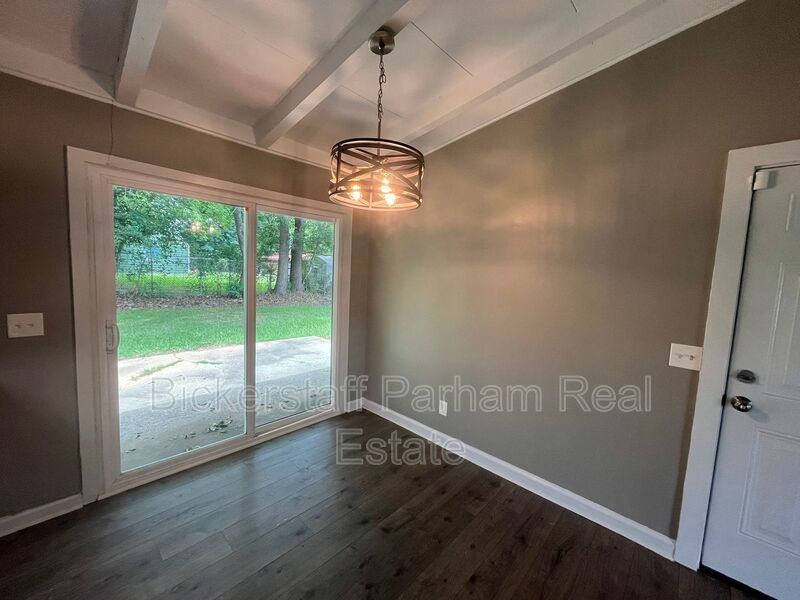 New On the Market! 5 Mins From Base property image