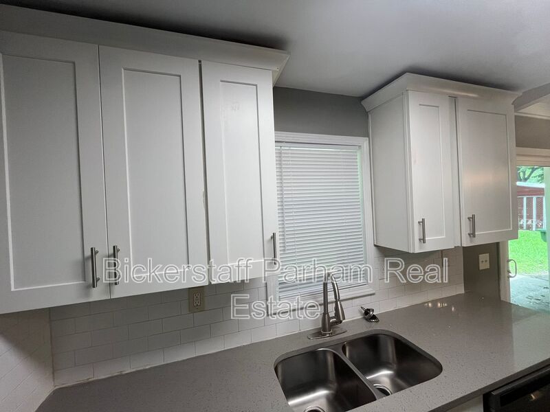 New On the Market! 5 Mins From Base property image