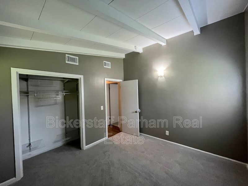 New On the Market! 5 Mins From Base property image