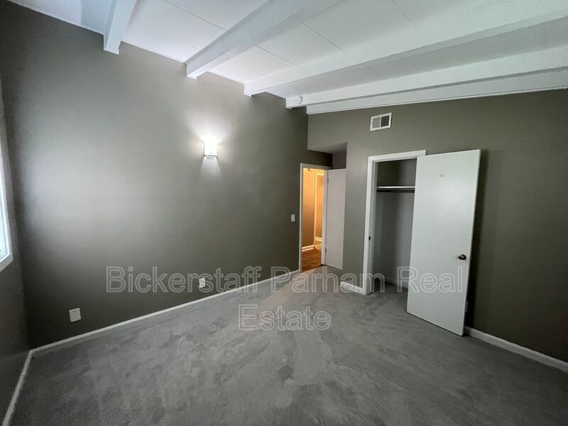 New On the Market! 5 Mins From Base property image