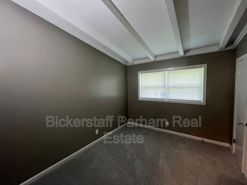 New On the Market! 5 Mins From Base property image