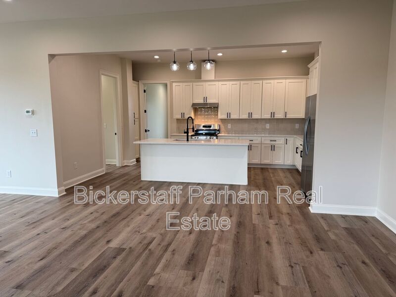 New Condo at The Village Of Green Island property image