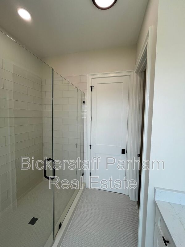New Condo at The Village Of Green Island property image