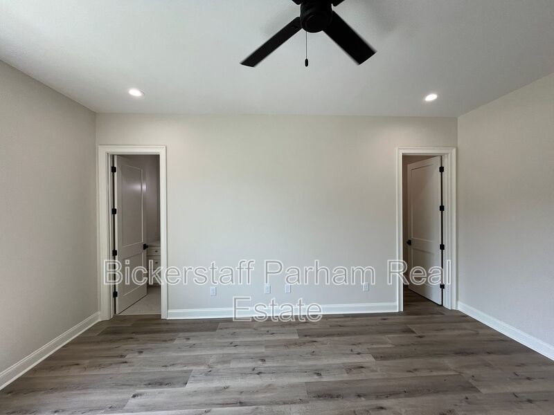 New Condo at The Village Of Green Island property image